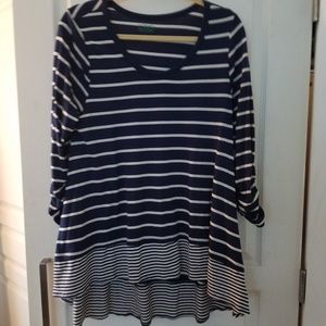 Logo by Lori Goldstein top